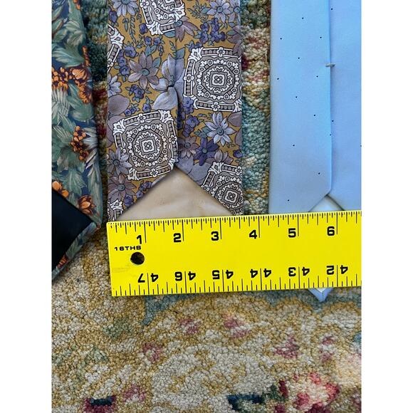 Silk Tie Bundle: Dior, De La Renta, Givenchy, Fendi, Valentino, Lagerfeld - Picture 11 of 13